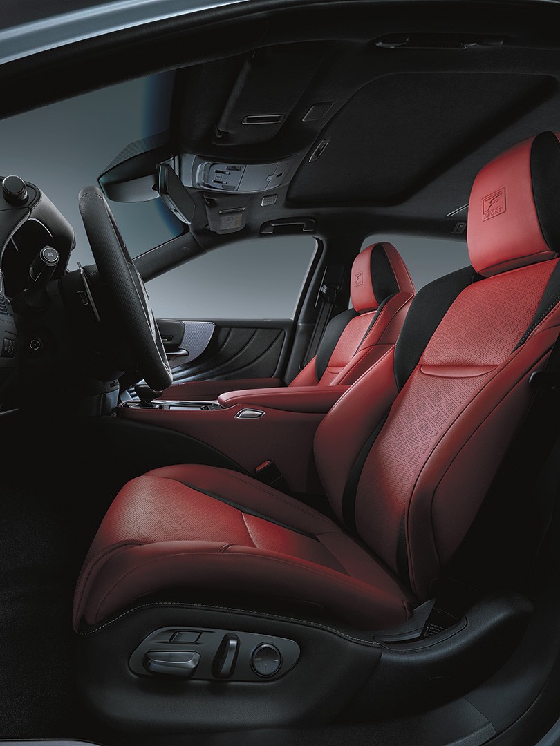Lexus high performance seating 